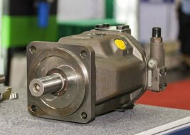 Эксплуатация и ремонт гидравлического масла Hitachi ZX200 и Влияние на систему