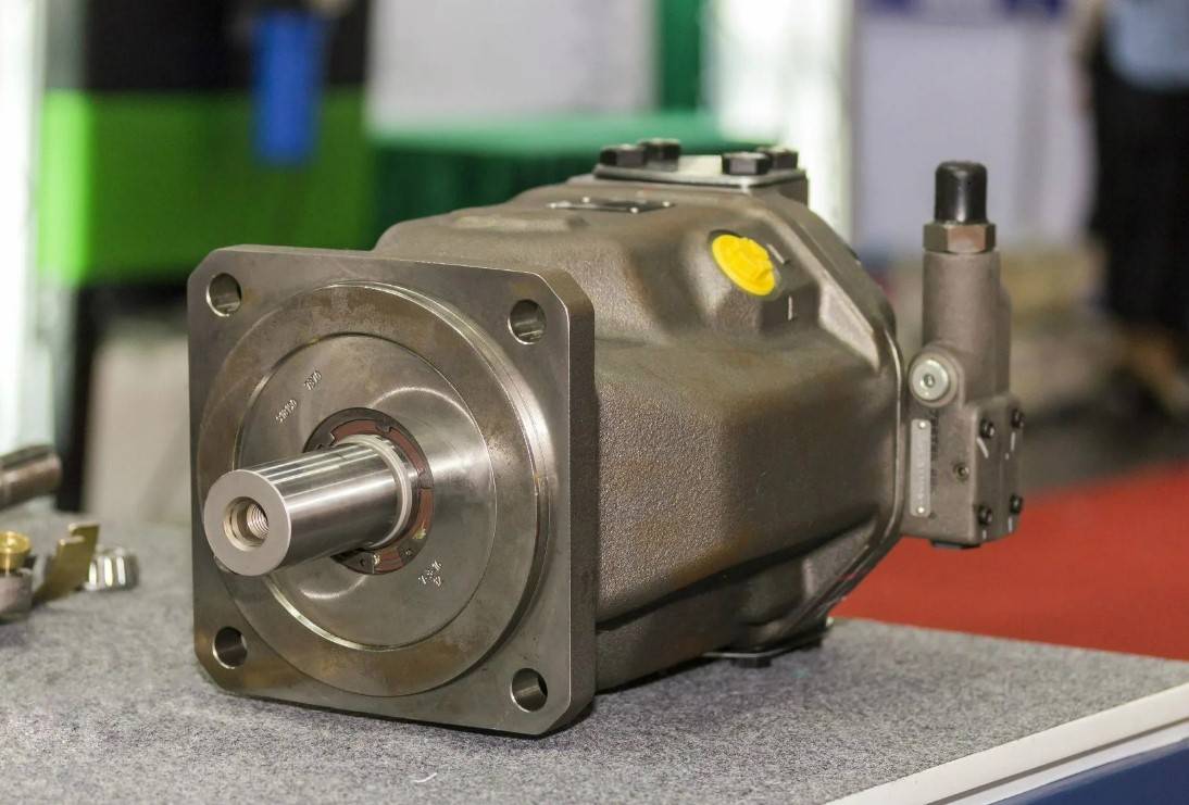 Эксплуатация и ремонт гидравлического масла Hitachi ZX200 и Влияние на систему